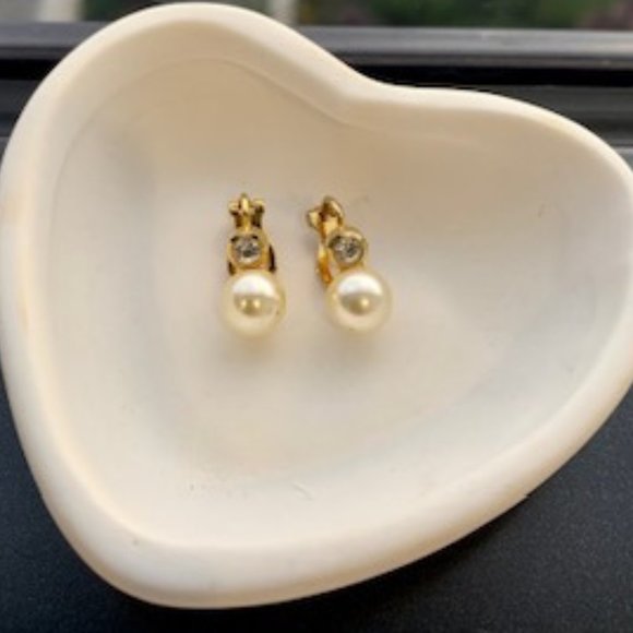 Jewelry - Women's Paddle Back Clip-On Earrings from Canada | Gold color